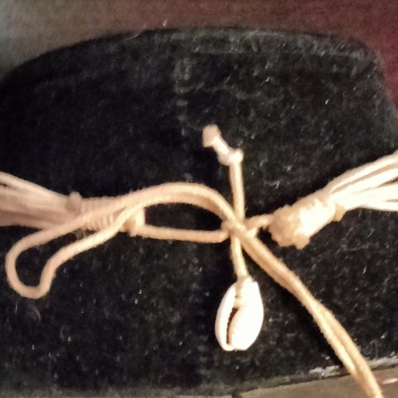 Shell choker - Picture 2 of 2